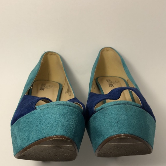 Club Couture Platform Heels - Picture 9 of 12